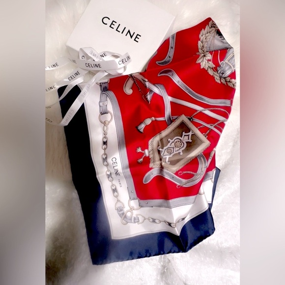 Celine Paris Horse Equestrian & Reins Print, comes w/ the box and Ribbon - Picture 1 of 4